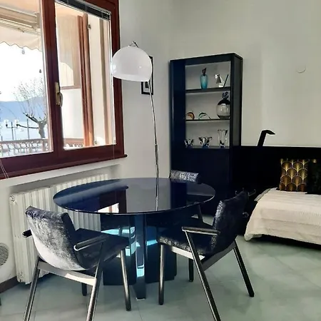 Rainer - Front Apartmán *